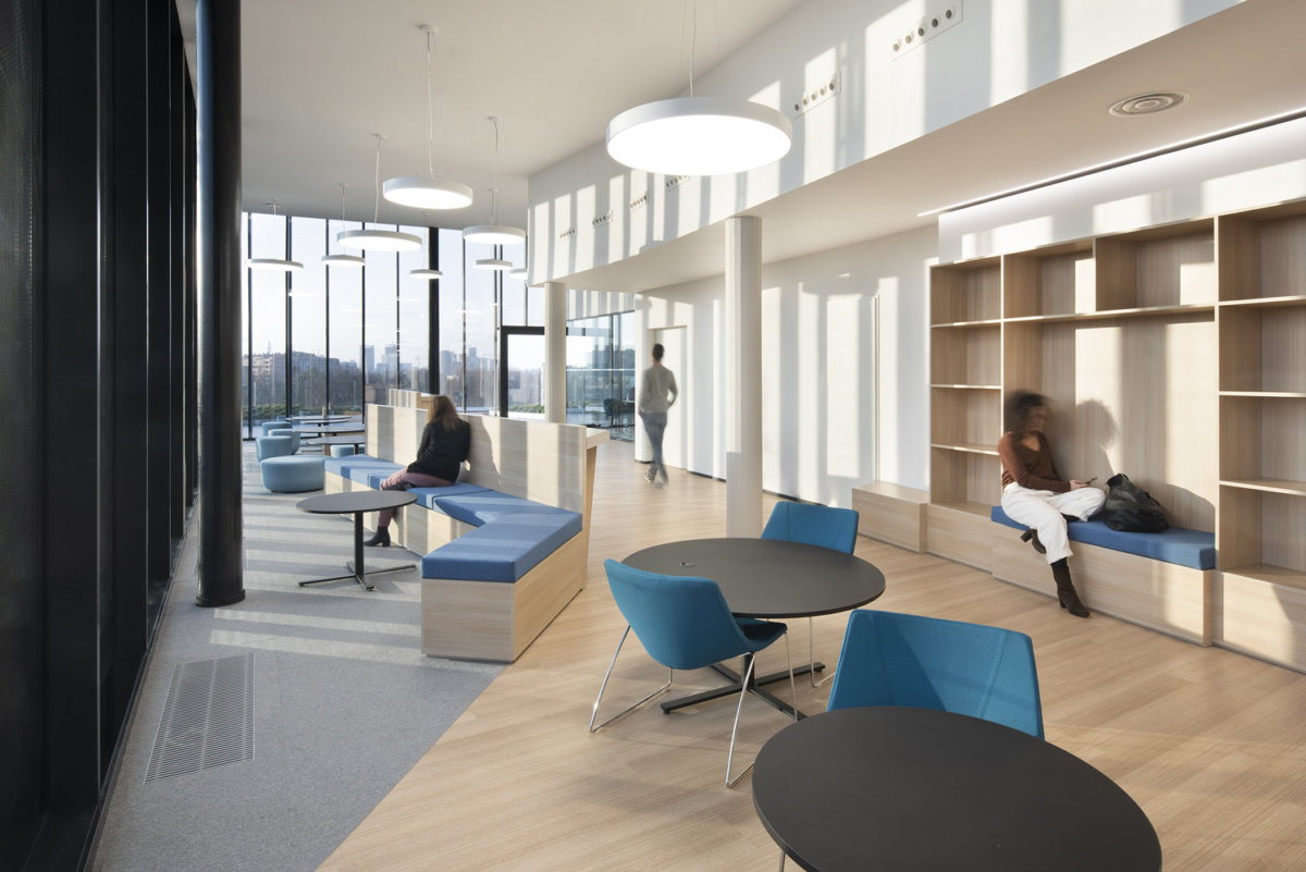 Volkswagen Financial Services Offices - Milan | Office Snapshots