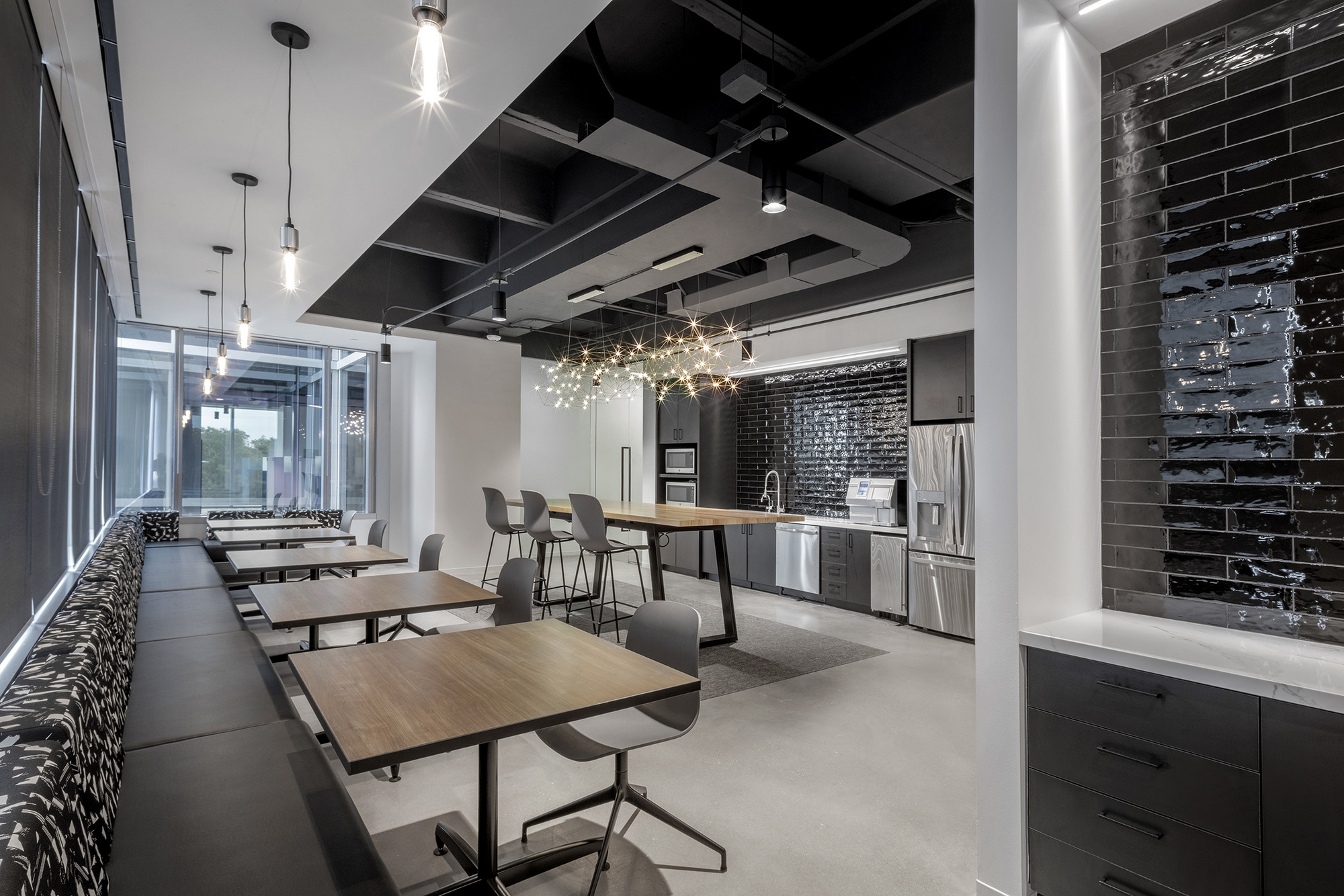 American Petroleum Institute Offices - Houston | Office Snapshots