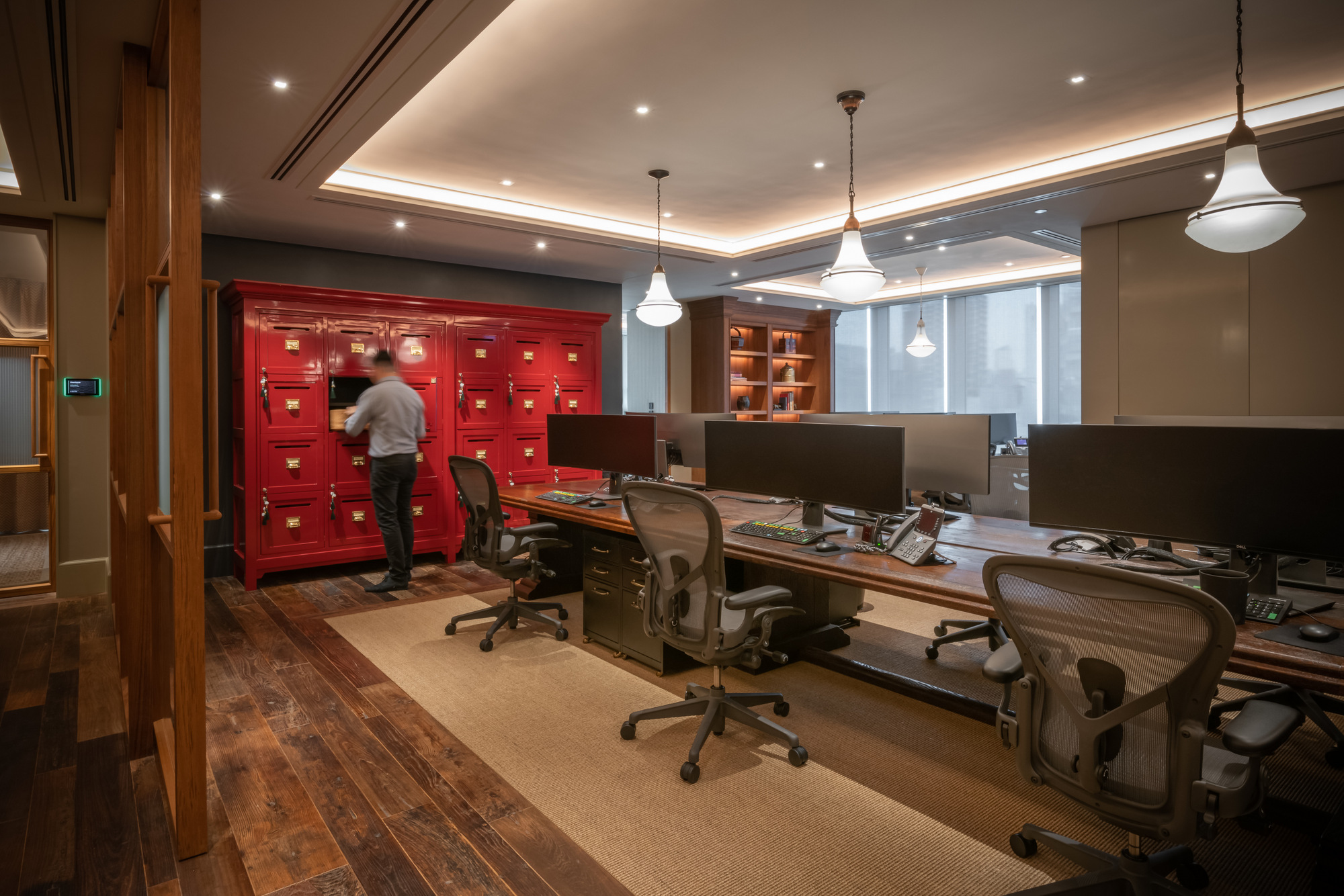 Confidential Asset Management Firm Offices Hong Kong Office Snapshots