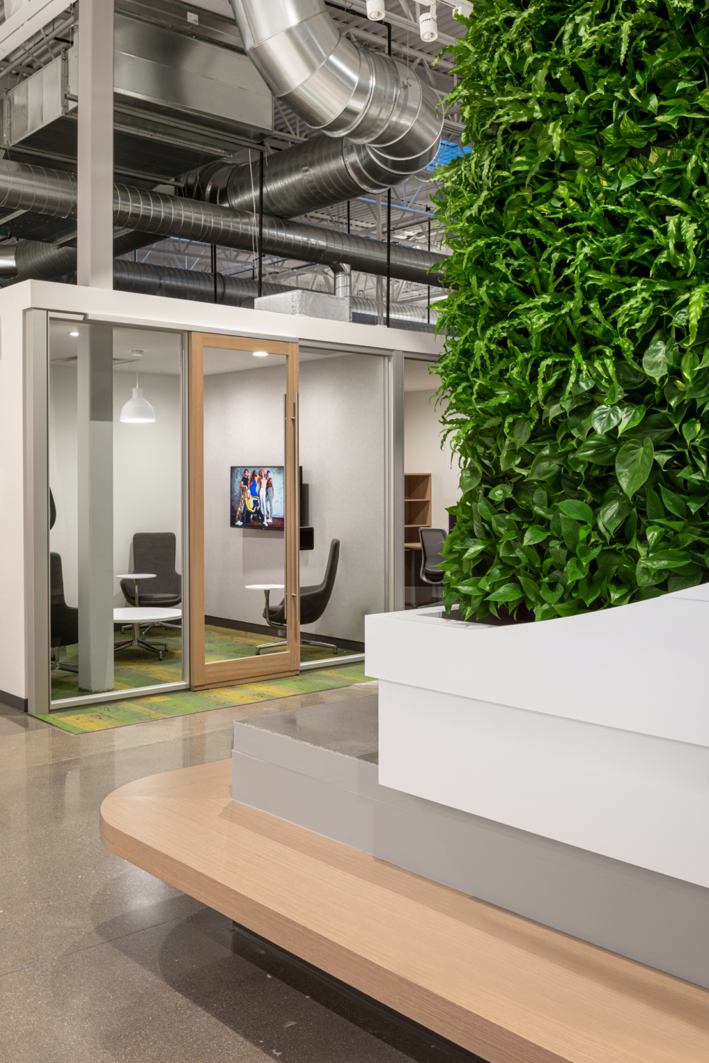 Crocs Offices - Broomfield | Office Snapshots