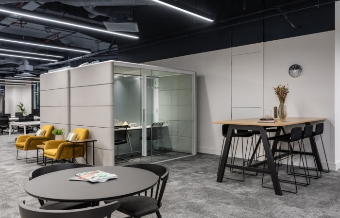 Knotel Coworking Offices - London - 4