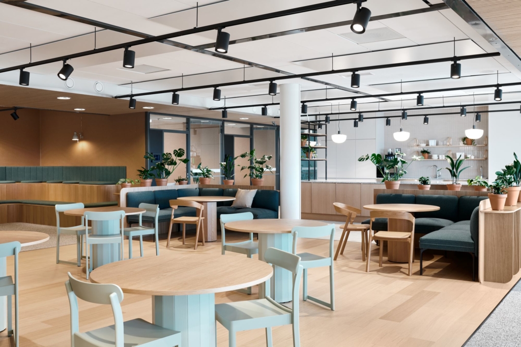 Roche Offices - Espoo | Office Snapshots