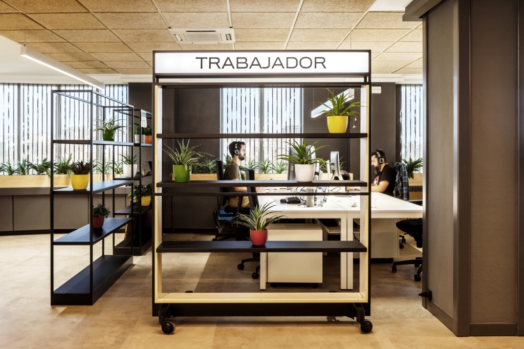 Mercadona Offices Valencia Office Snapshots