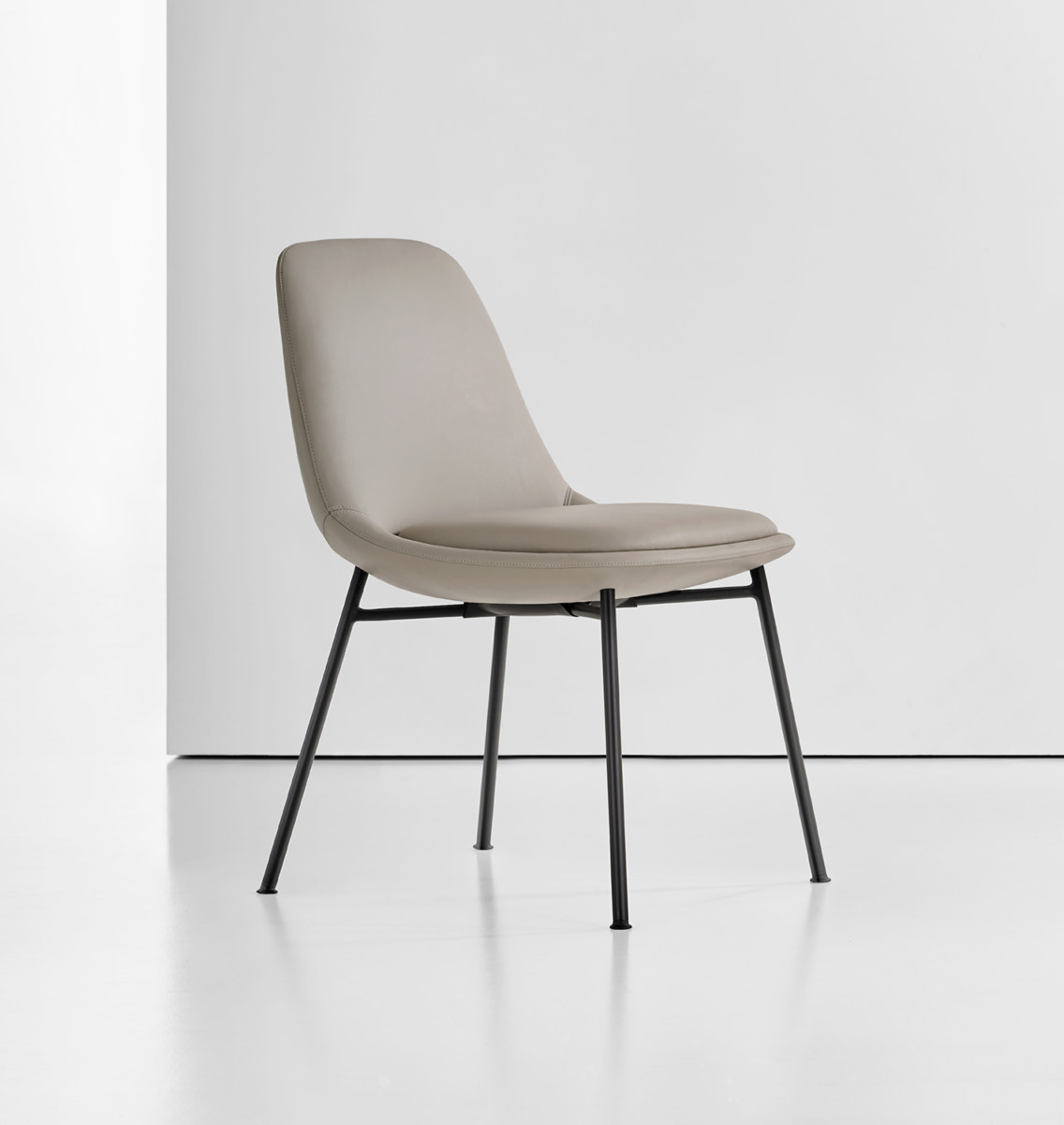 Chloe chair online