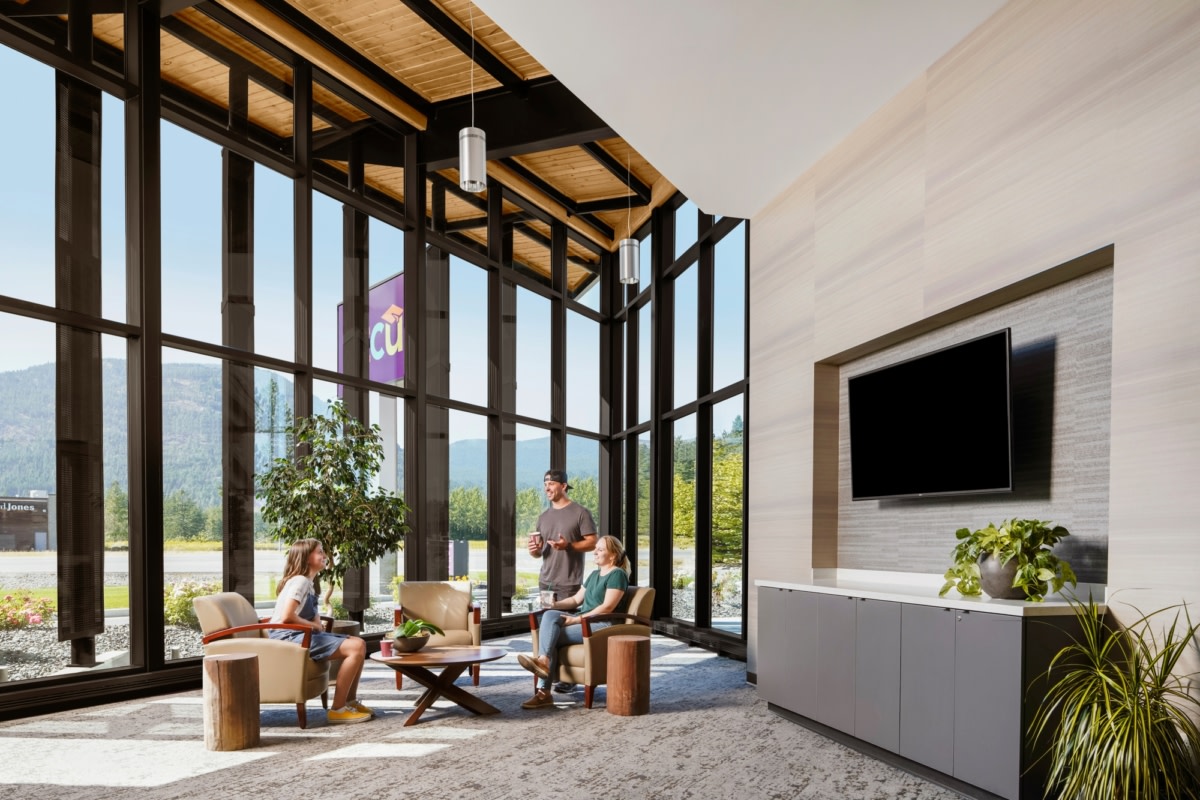 STCU Offices Sandpoint Office Snapshots