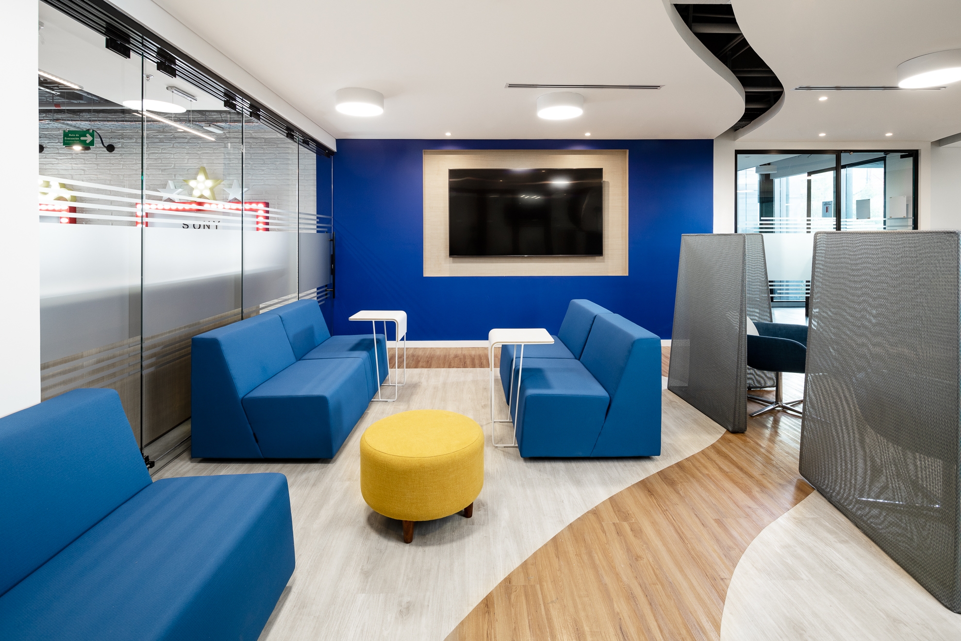 Major Entertainment Company Offices - Bogota | Office Snapshots