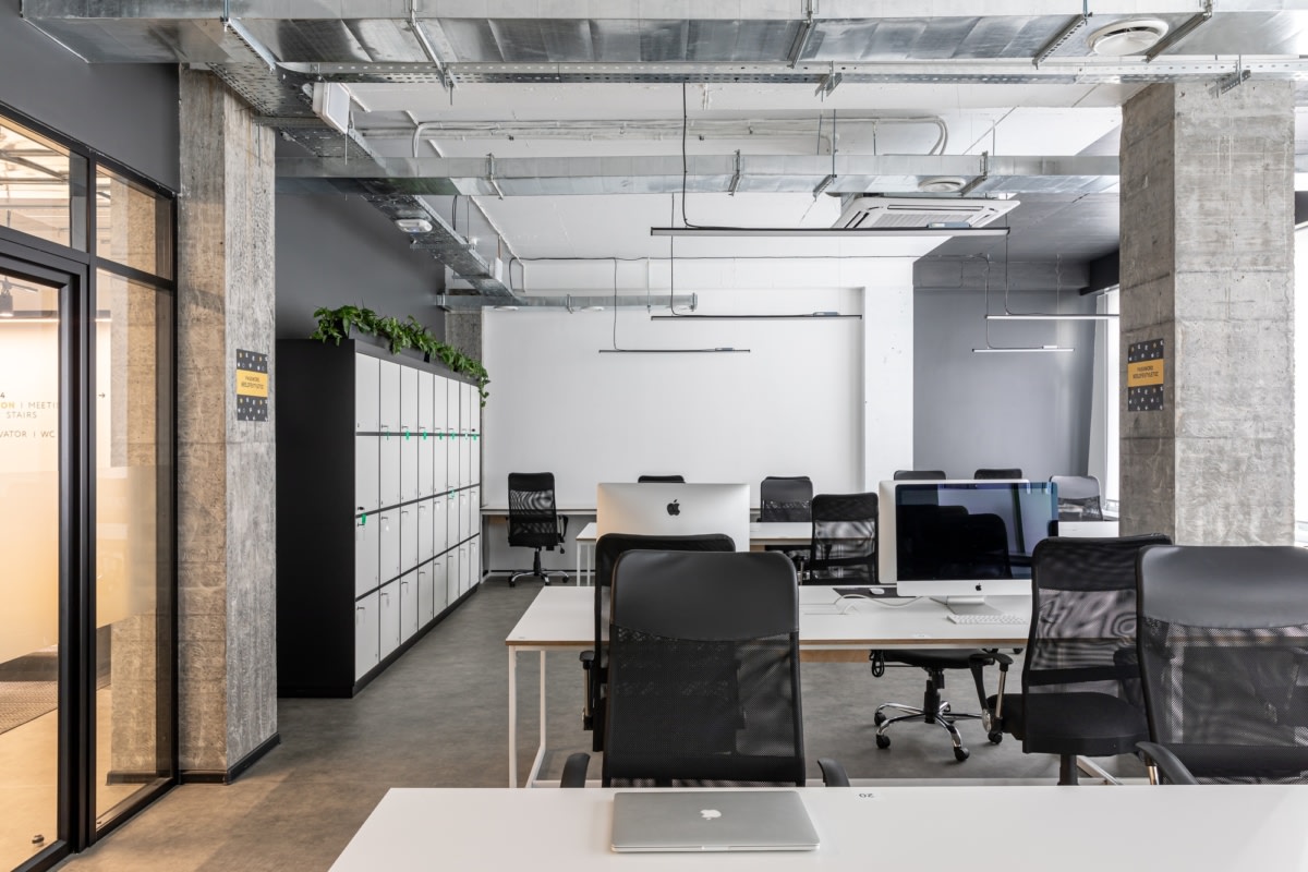 Beeworking Holosiiv Coworking Offices - Kyiv 