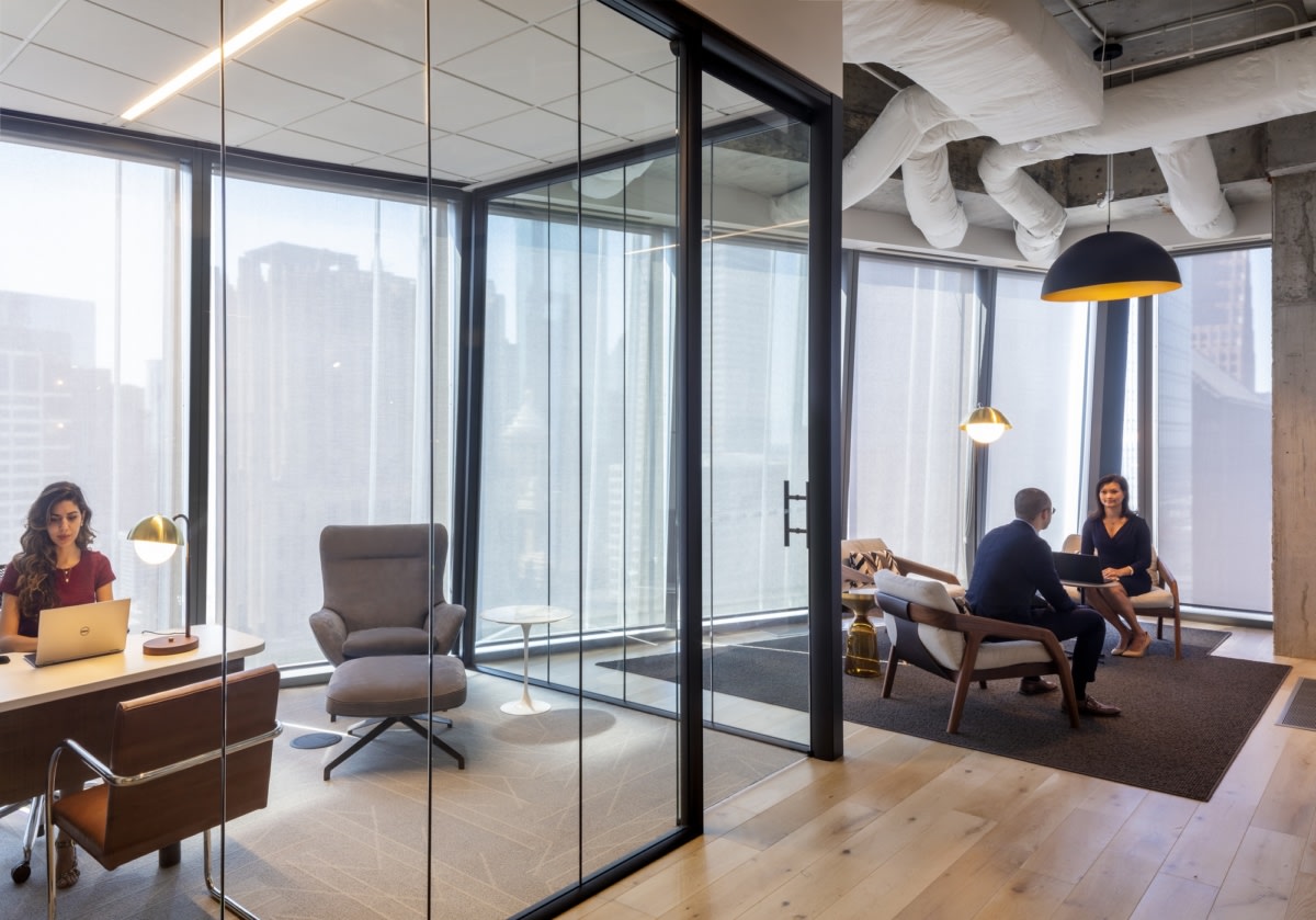 Savills Offices - Houston | Office Snapshots