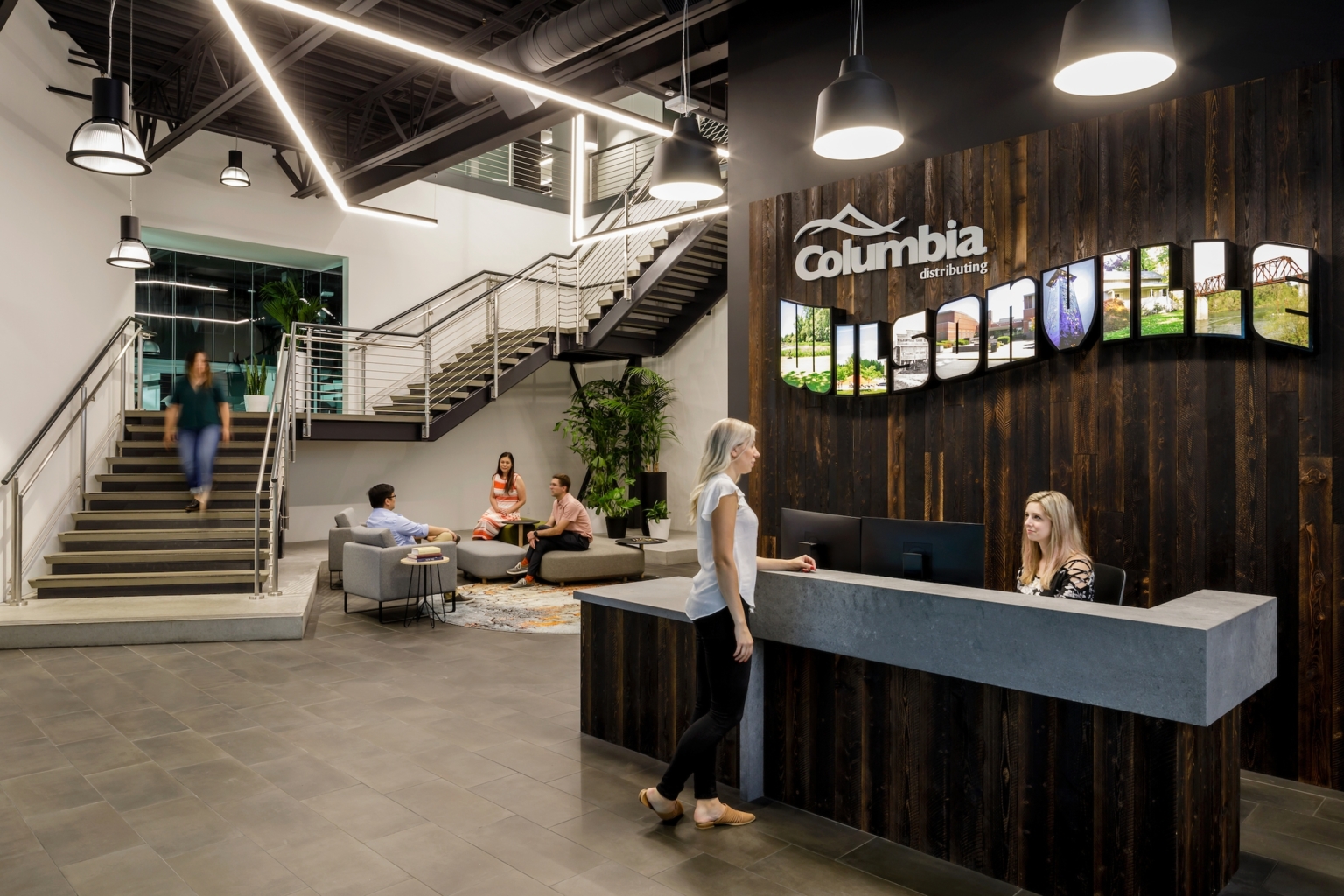 Columbia Distributing Offices - Wilsonville | Office Snapshots