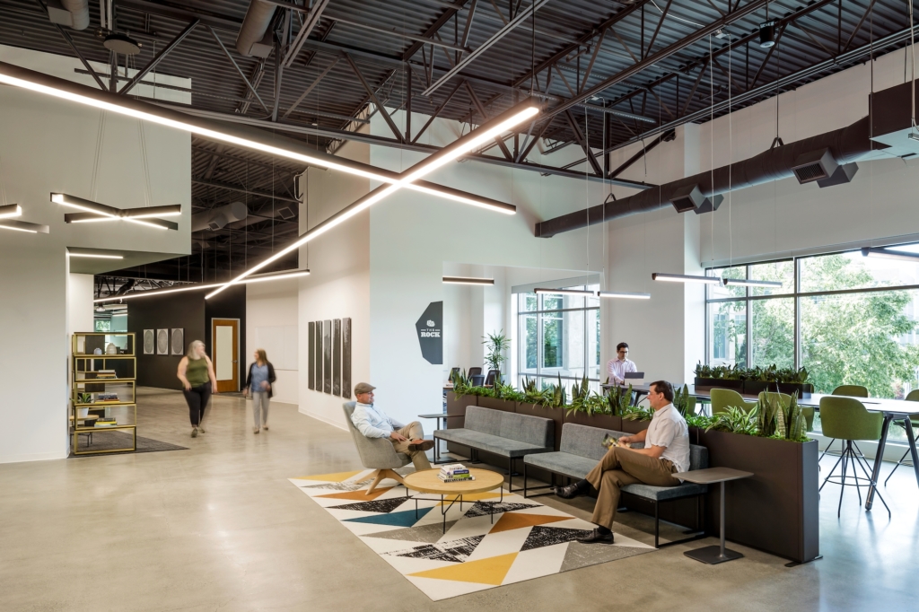 Columbia Distributing Offices - Wilsonville | Office Snapshots