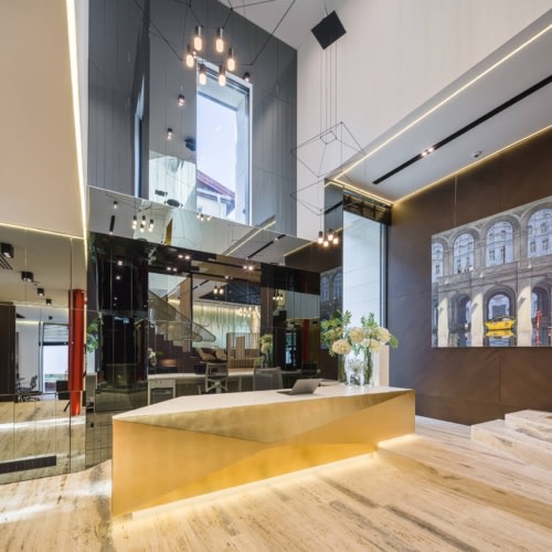 recent Cosmin Dragomir office photography projects