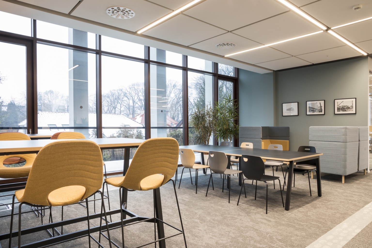 Nowy Styl Office Inspiration Centre - Krakow | Office Snapshots