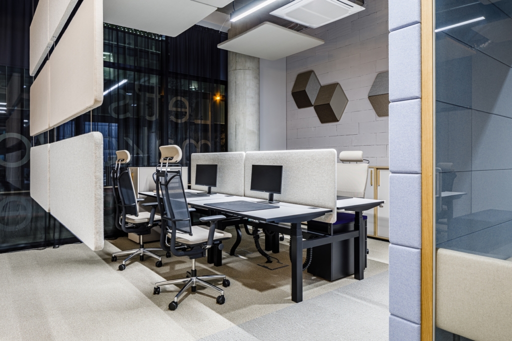 Nowy Styl Showroom and Offices - Prague | Office Snapshots