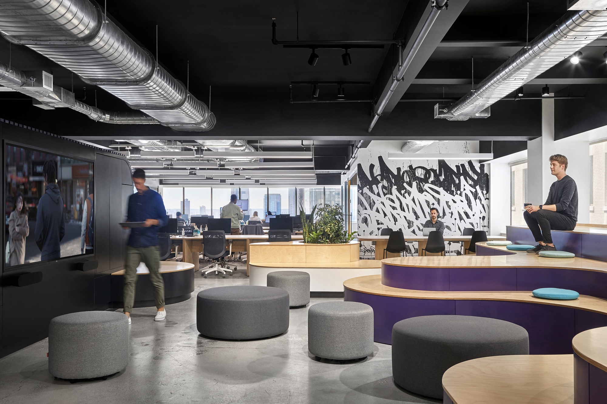 1000heads office