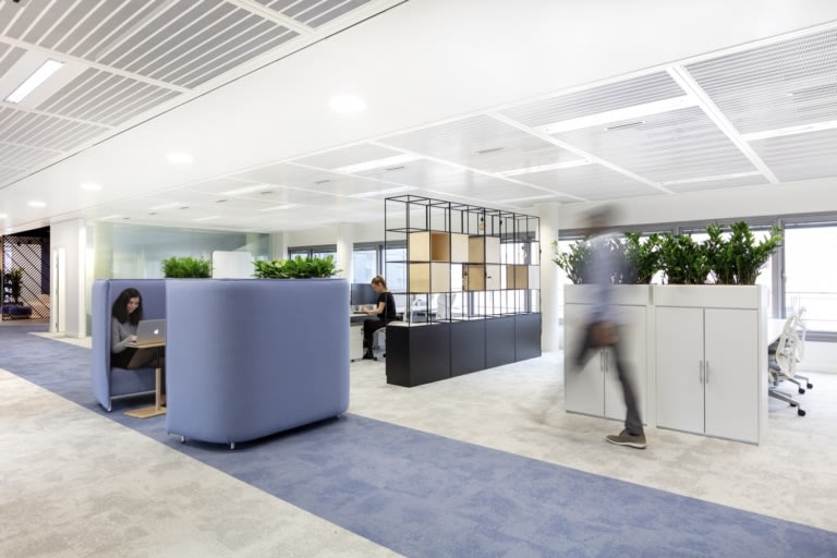 F5 Networks Offices - Paris | Office Snapshots