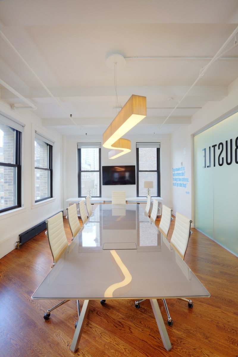 LightArt LA2 Connected Shapes Office Snapshots