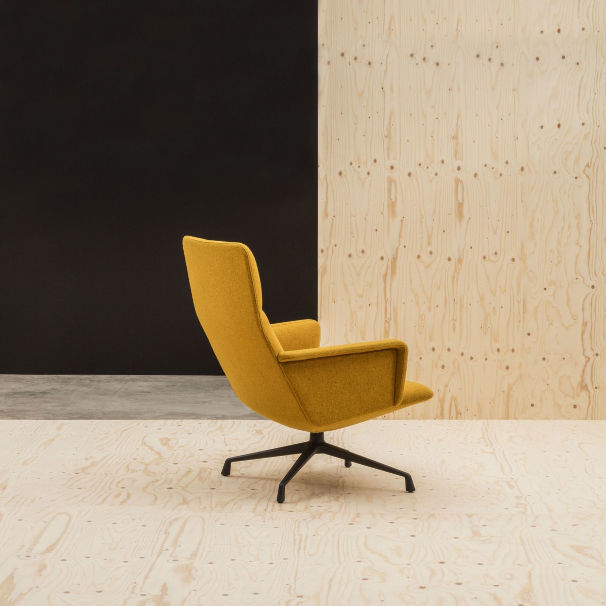 In Out Office - Ottoman - Soft Seating - Products - Andreu World