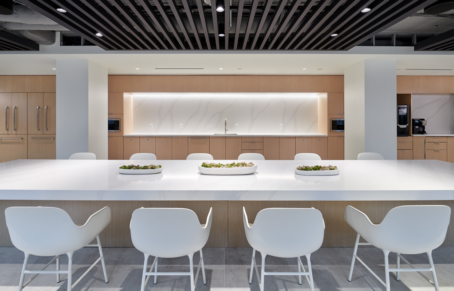 Cushman and Wakefield Offices - Washington DC | Office Snapshots