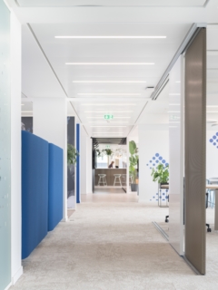 Folding / Moveable Walls in Unowhy Offices - Paris