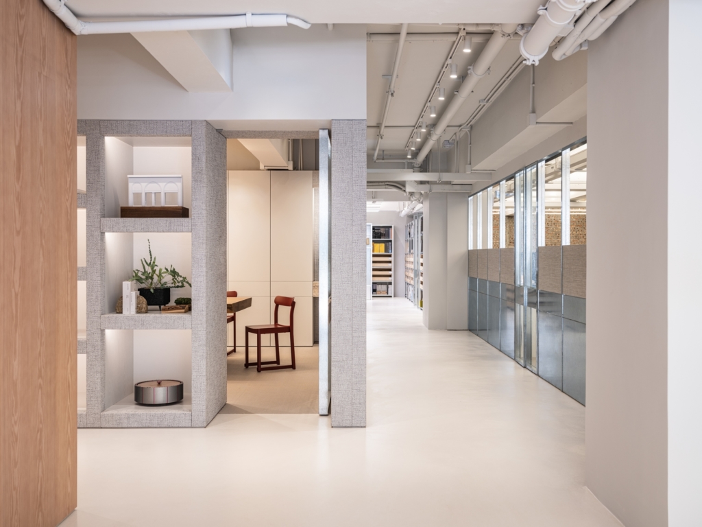 via. Offices - Hong Kong | Office Snapshots