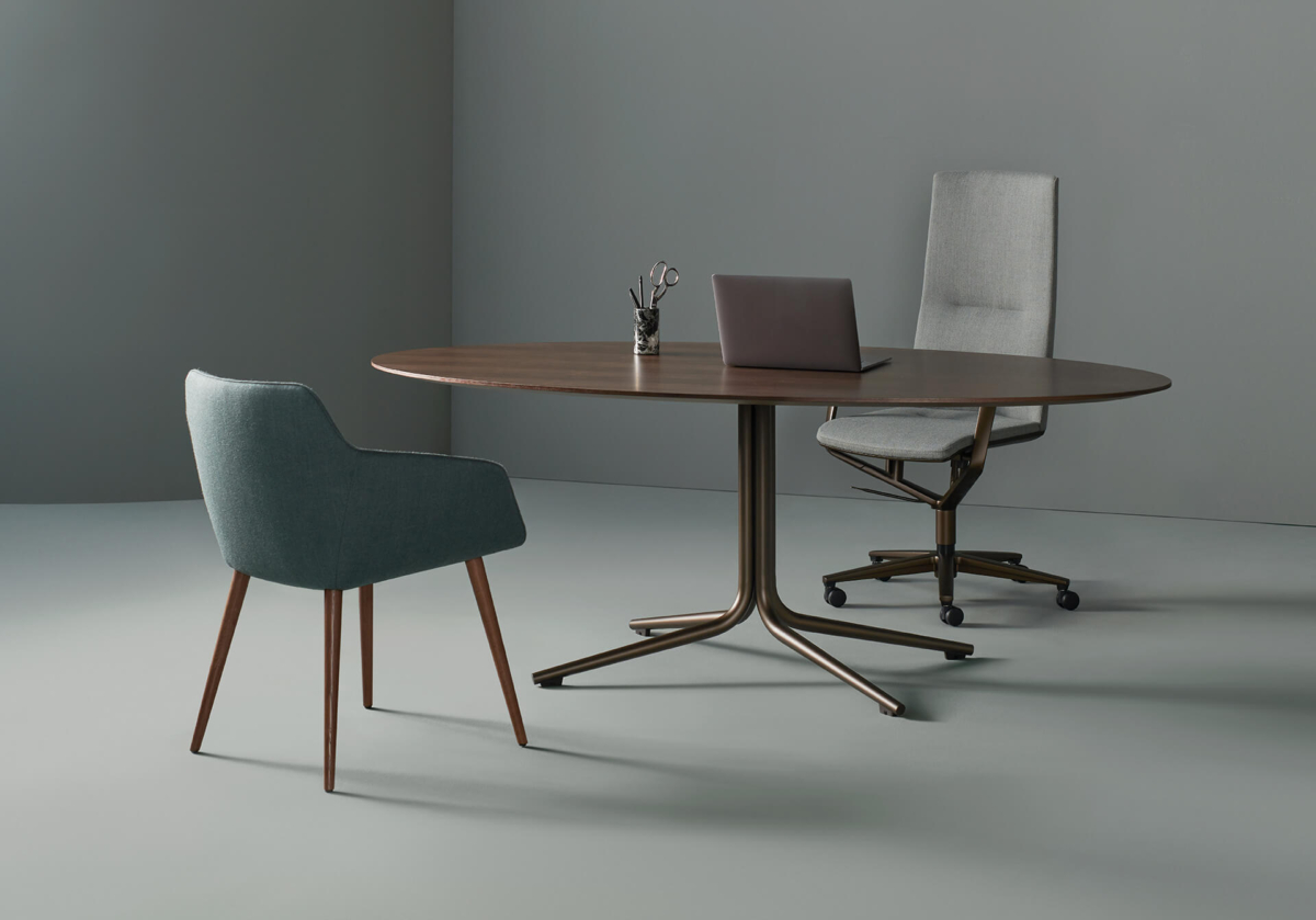 Davis Furniture Riza | Office Snapshots