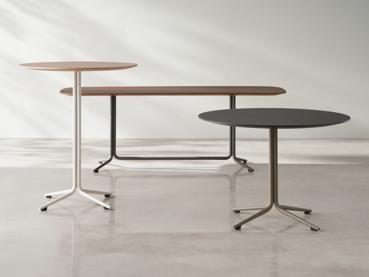 Davis Furniture Riza | Office Snapshots