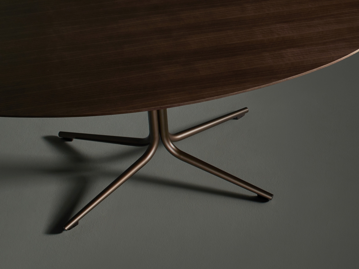 Davis Furniture Riza | Office Snapshots