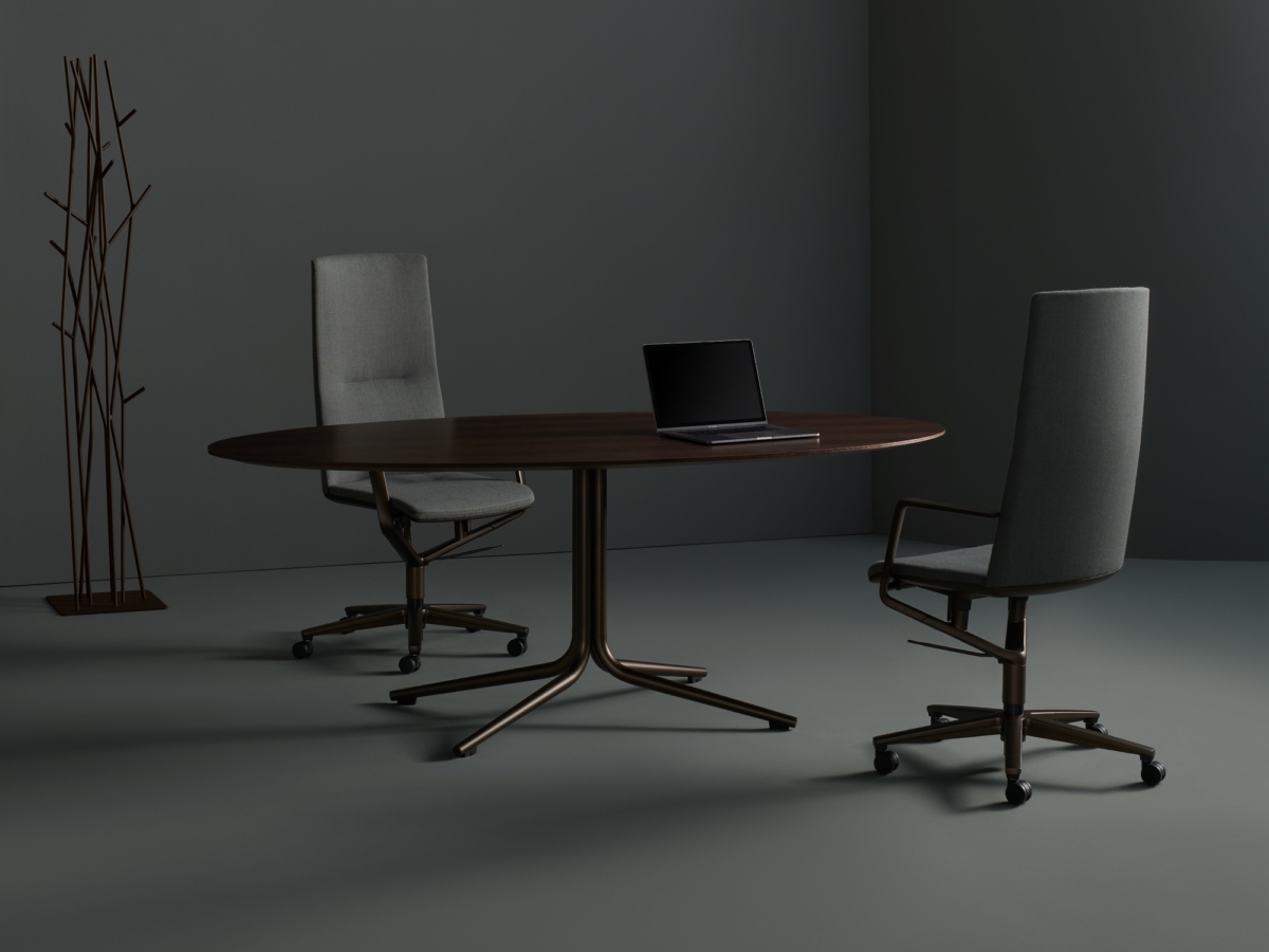 Davis Furniture Riza | Office Snapshots