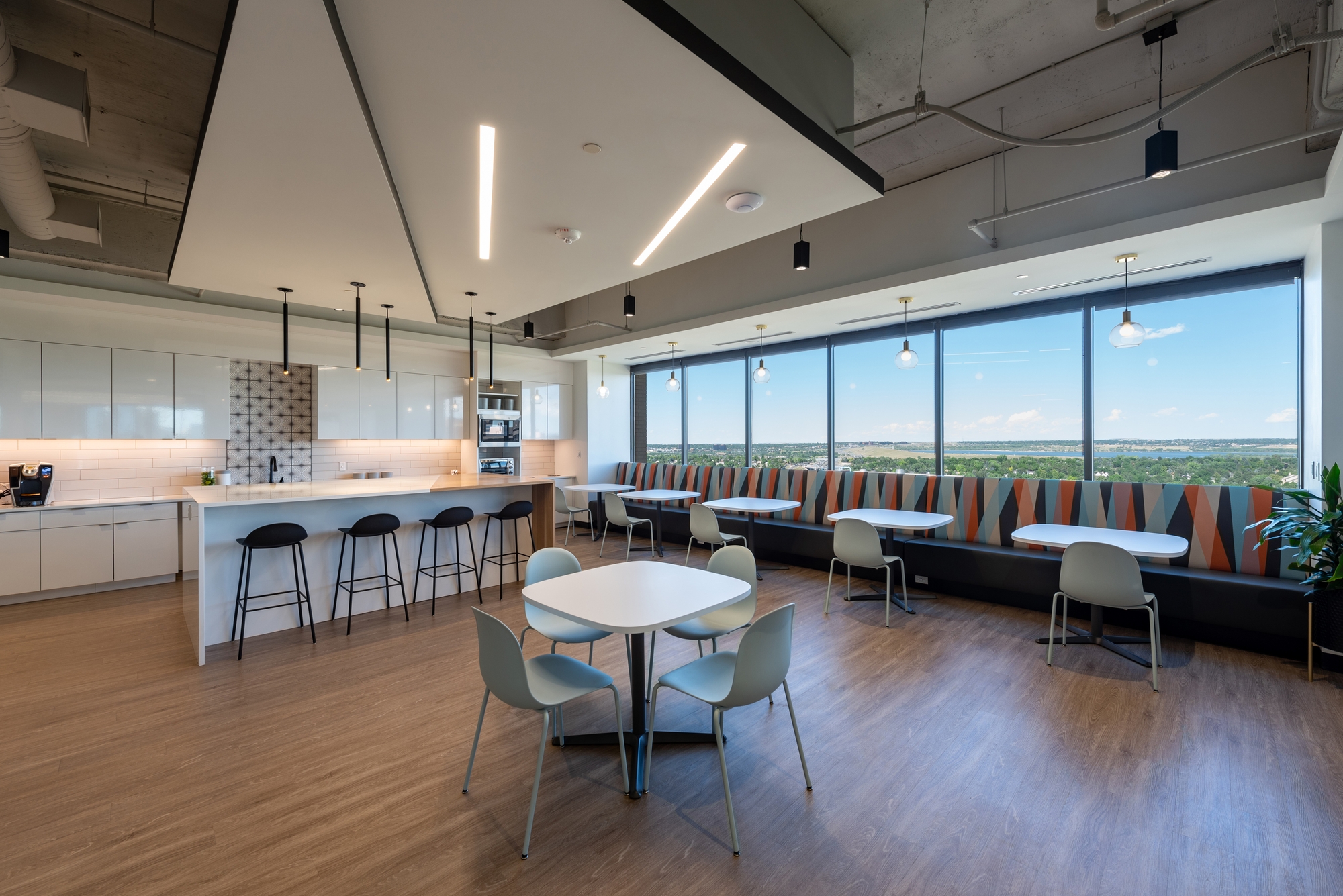 Innovest Portfolio Solutions Offices - Denver | Office Snapshots