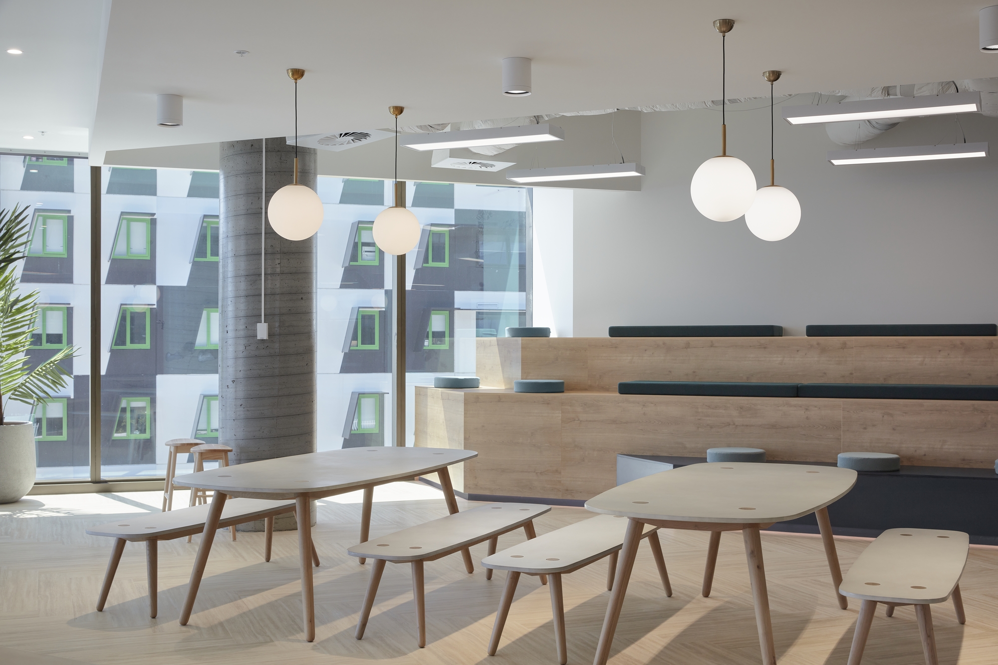 Mobo Offices - Brisbane | Office Snapshots