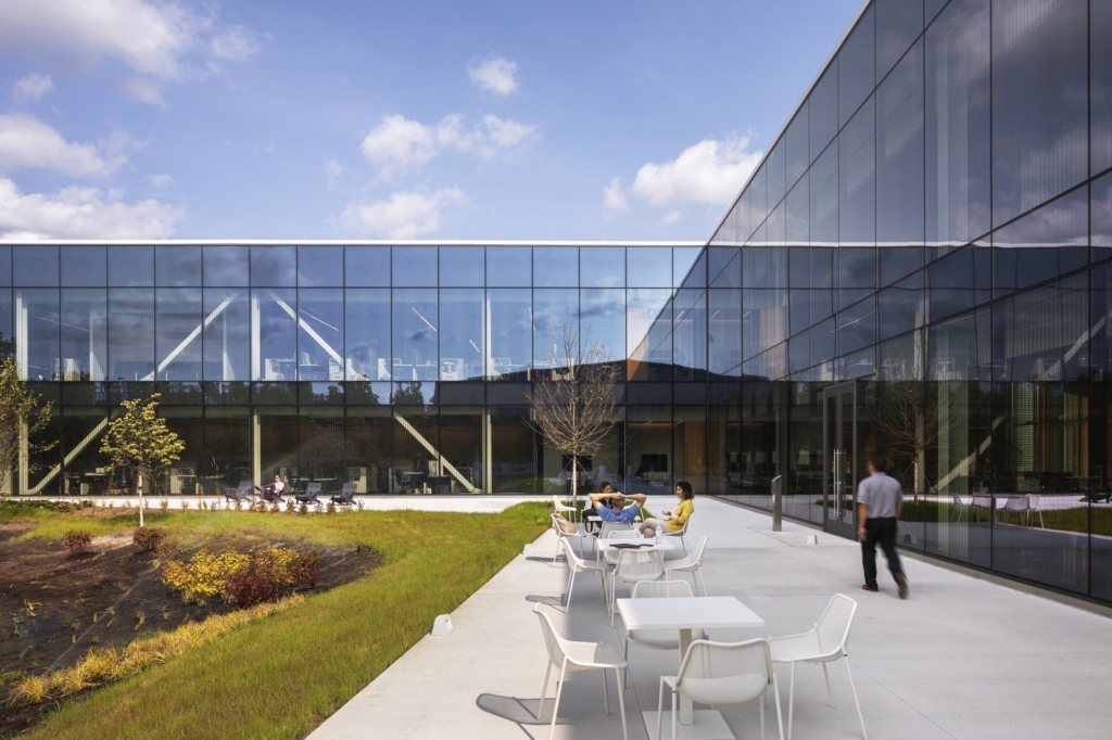 ZEISS Michigan Quality Excellence Center - Lyon Township | Office Snapshots