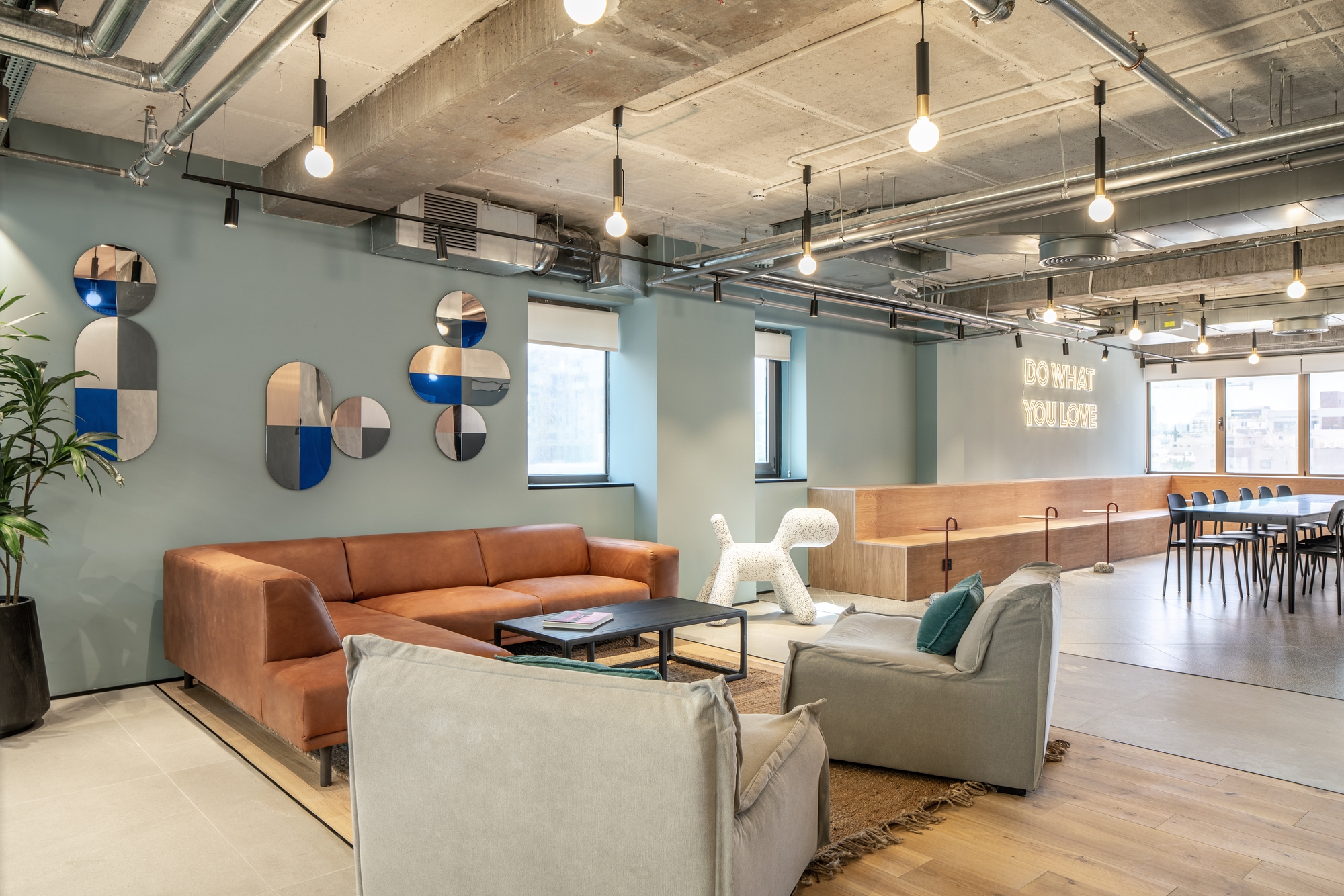 Day Two Offices – Ramat Gan – INDesign Marketing Services