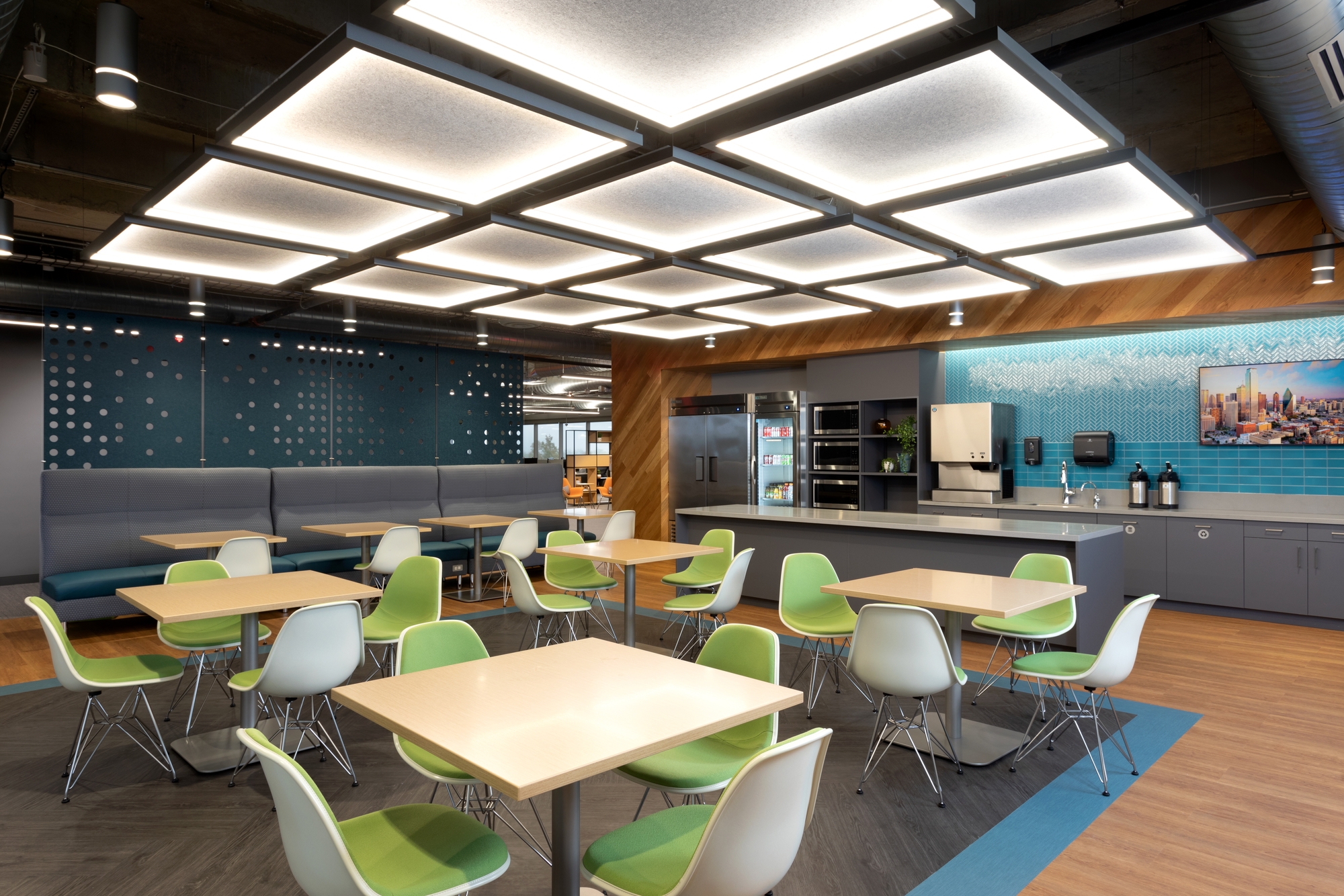 VISTRA office