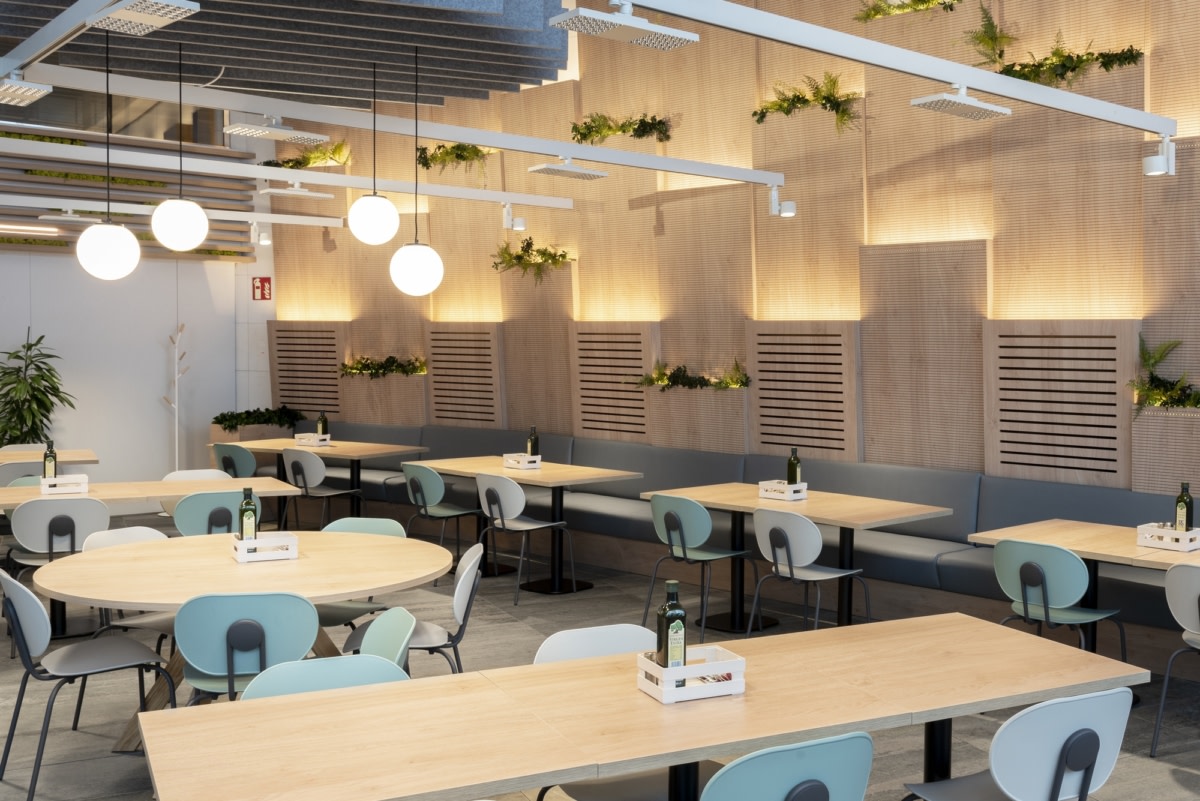 Almirall Office Cafeteria - Barcelona | Office Snapshots