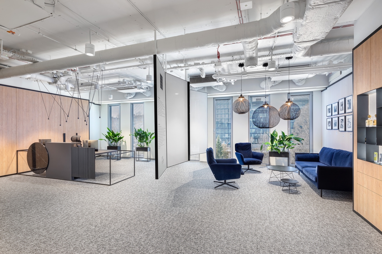 Estee Lauder Offices - Warsaw | Office Snapshots