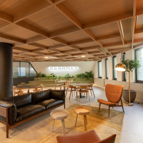 recent Kearney Offices – Amsterdam office design projects