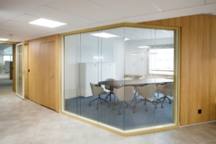 Meeting Room – Round / Oval Table in Transport Regulatory Authority (ART) Offices - Paris