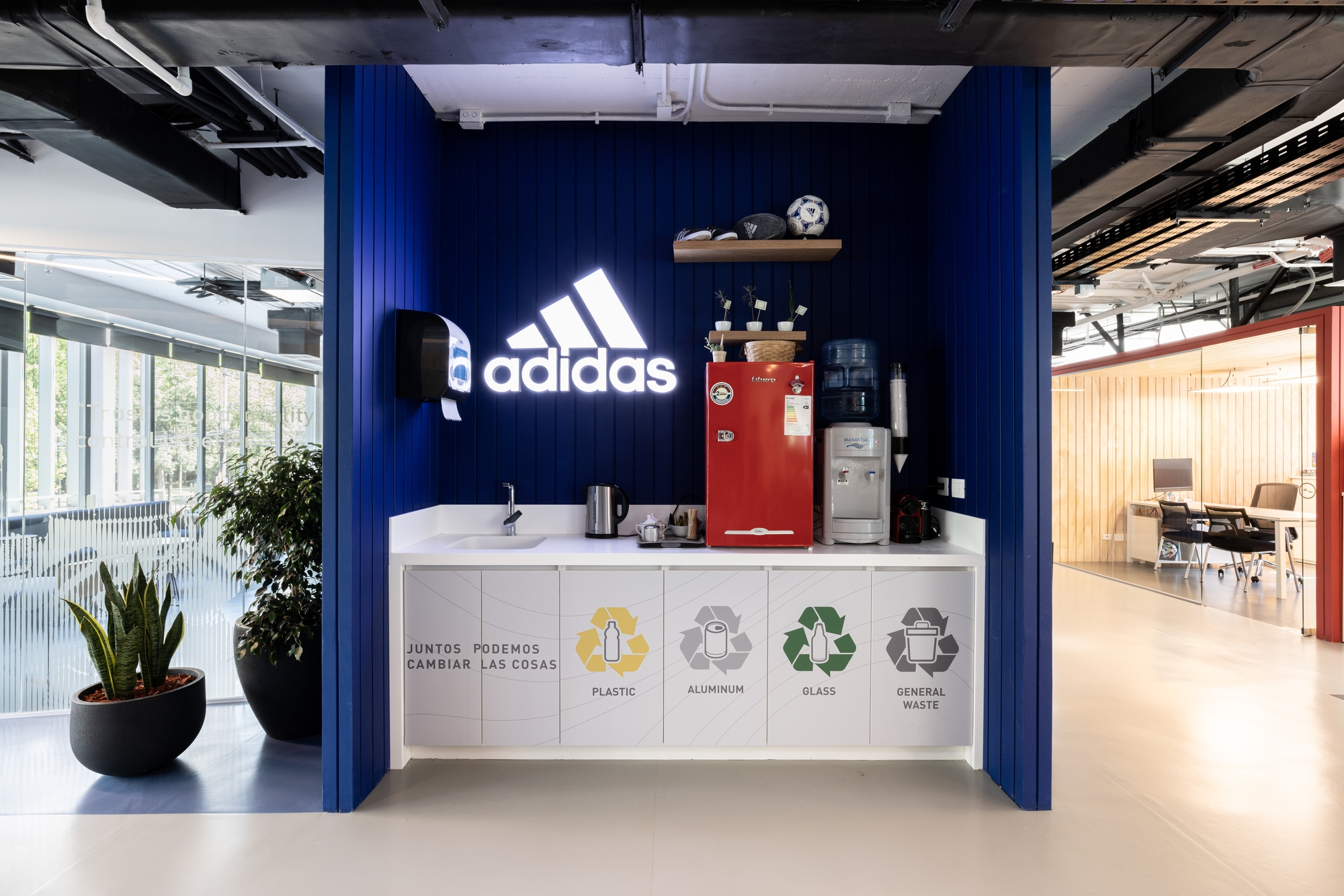 Adidas Offices - Santiago | Office Snapshots