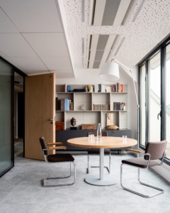 Small Meeting Room in August Debouzy Offices - Paris
