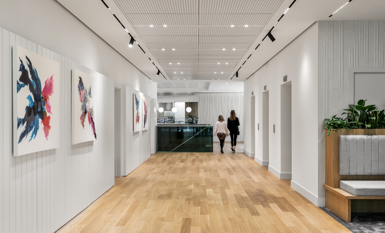 Gardiner & Theobold Offices London Office Snapshots