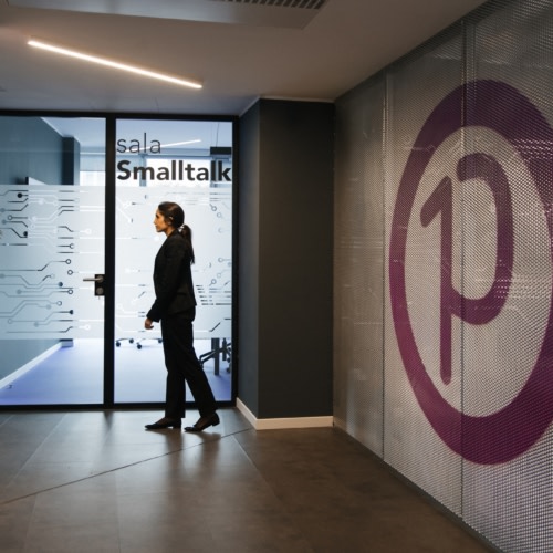 recent Prima Assicurazioni Offices – Milan office design projects