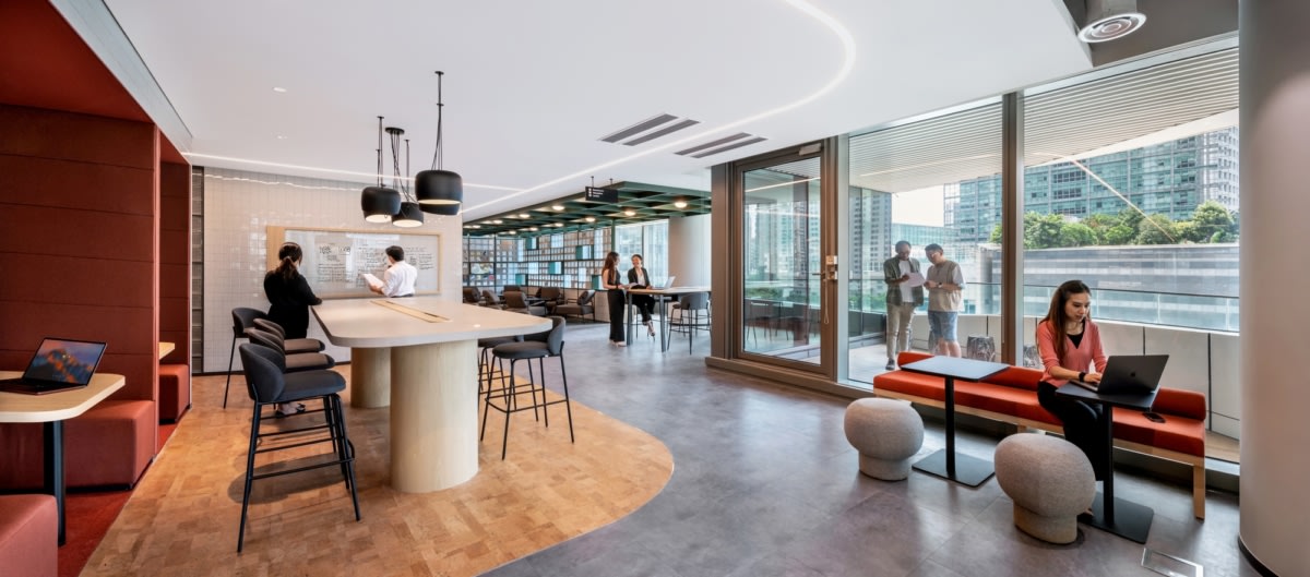 https://officesnapshots.com/wp-content/uploads/2023/03/procter--amp--gamble--p-amp-g--offices-guangzhou-8-1200x529-compact.jpg