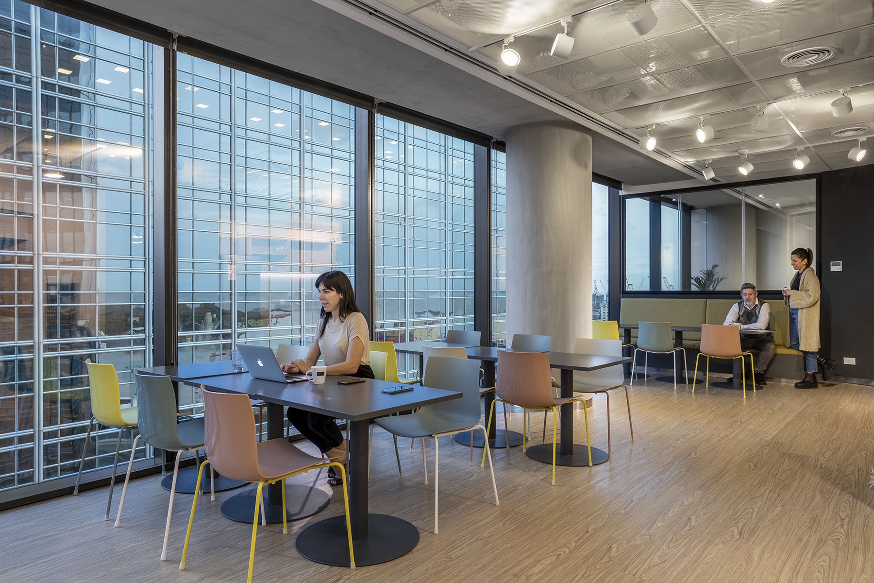 European Union (Unión Europea) Offices - Buenos Aires | Office Snapshots