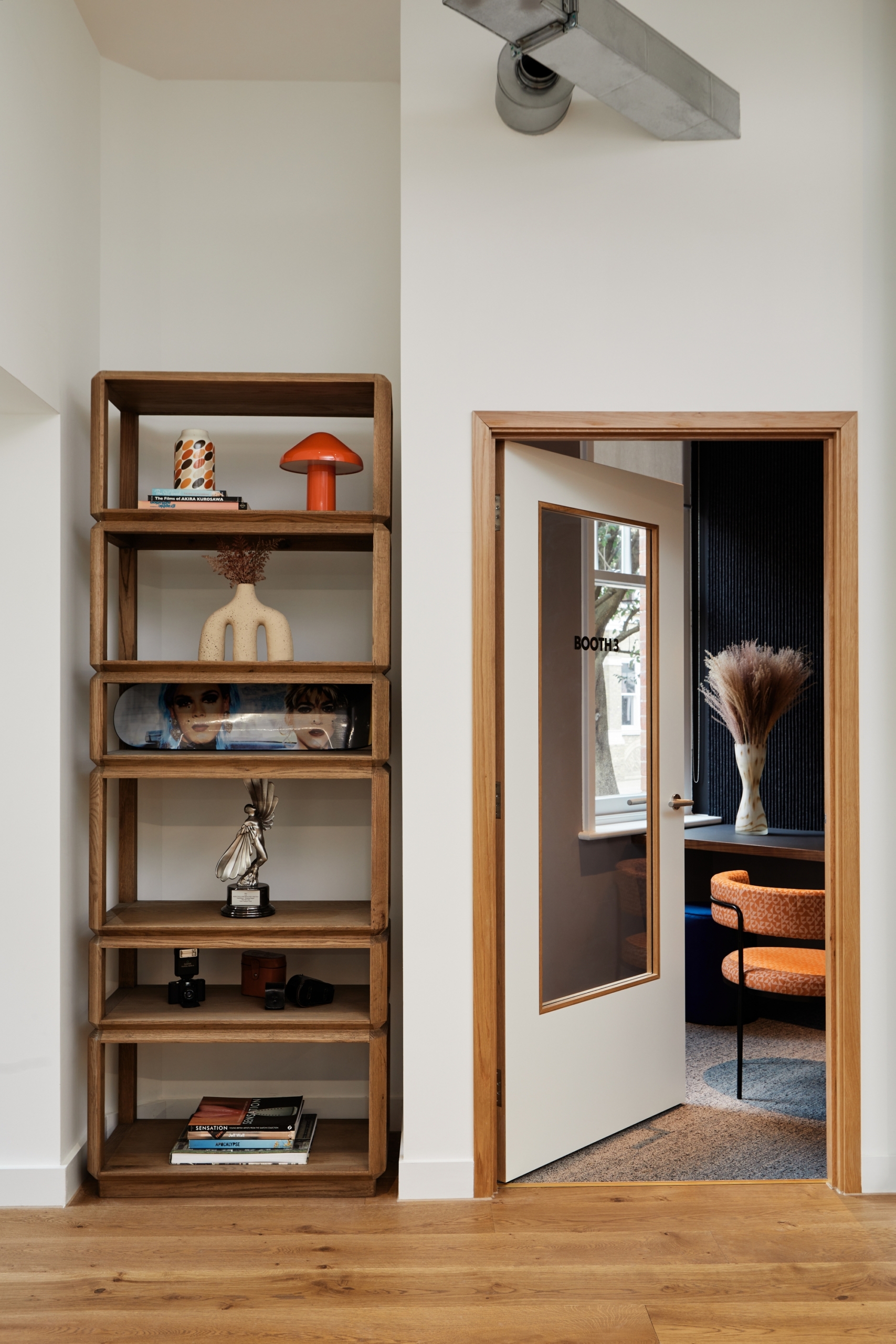 Coffee & TV Offices - London | Office Snapshots