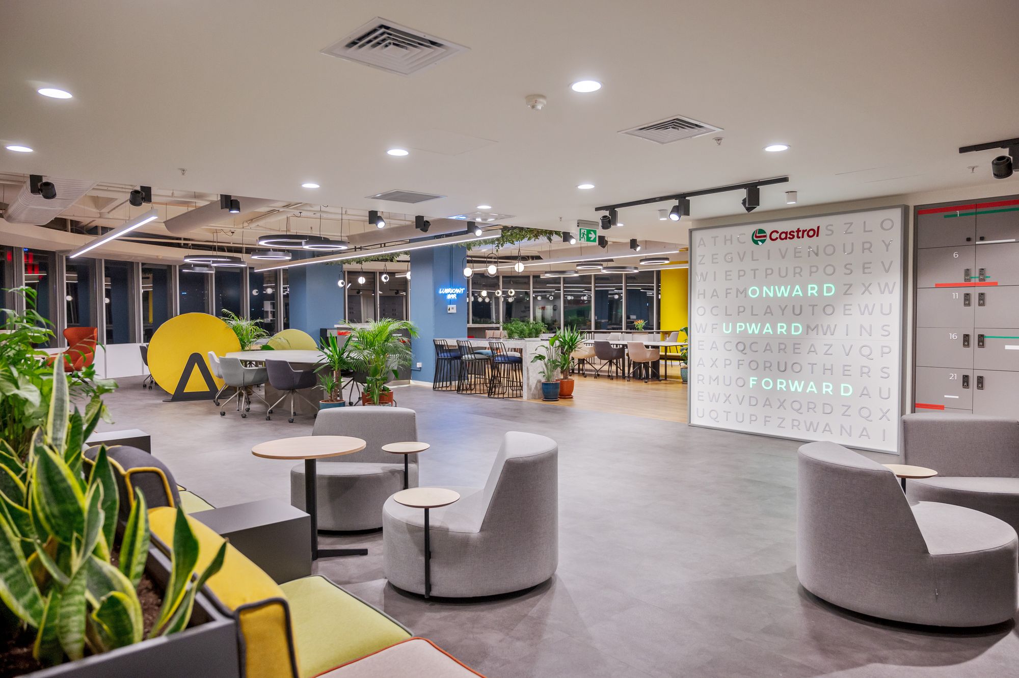 Castrol Offices - Istanbul | Office Snapshots
