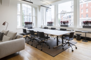 Hunters Showroom and Offices - London