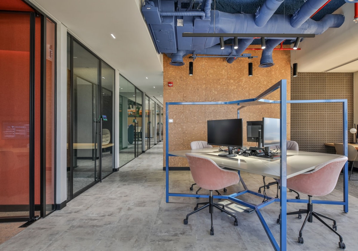 Oliver Wyman Offices - Dubai | Office Snapshots