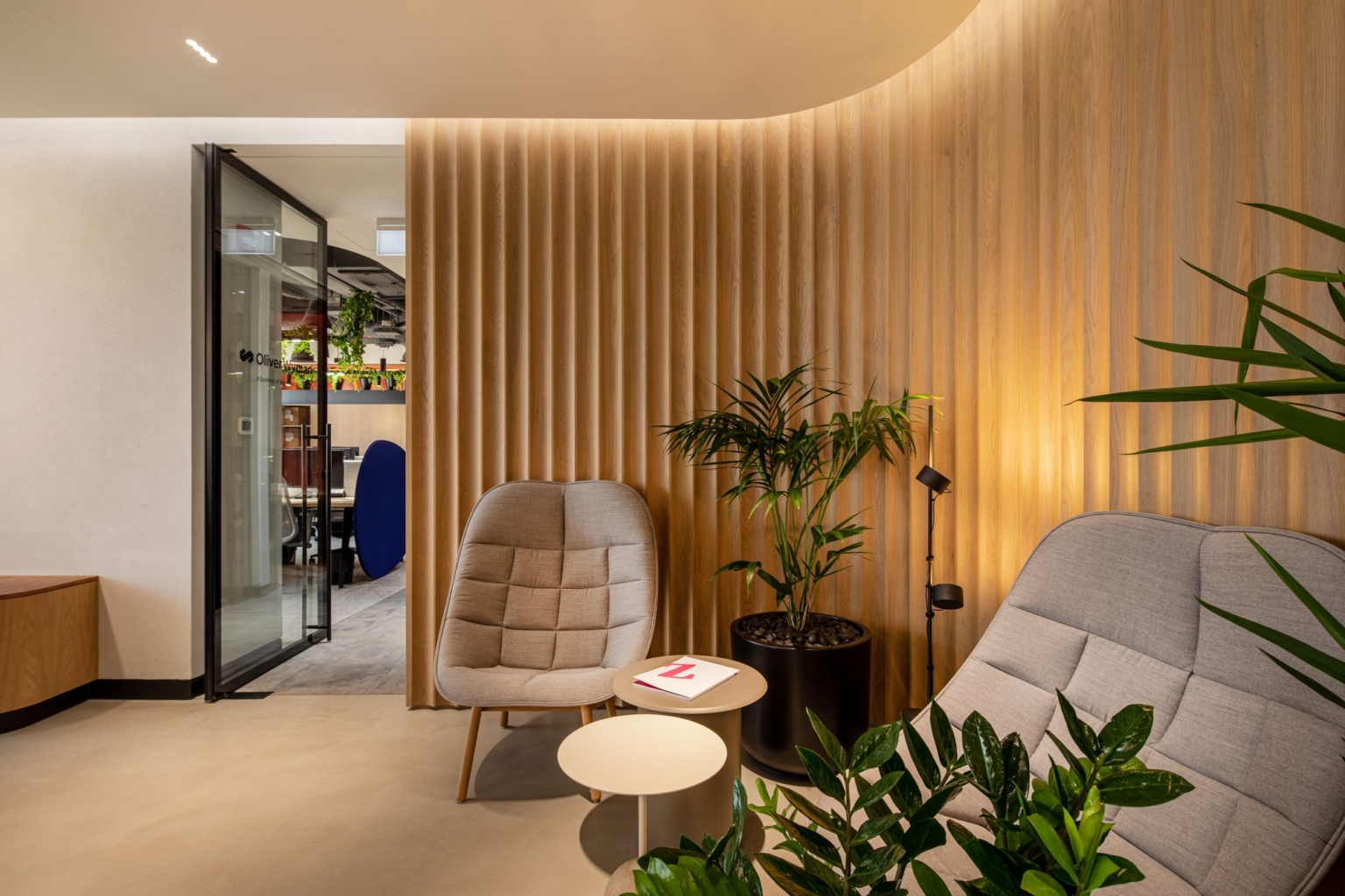 Oliver Wyman Offices - Dubai | Office Snapshots