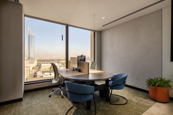 Oliver Wyman Offices - Dubai - 24