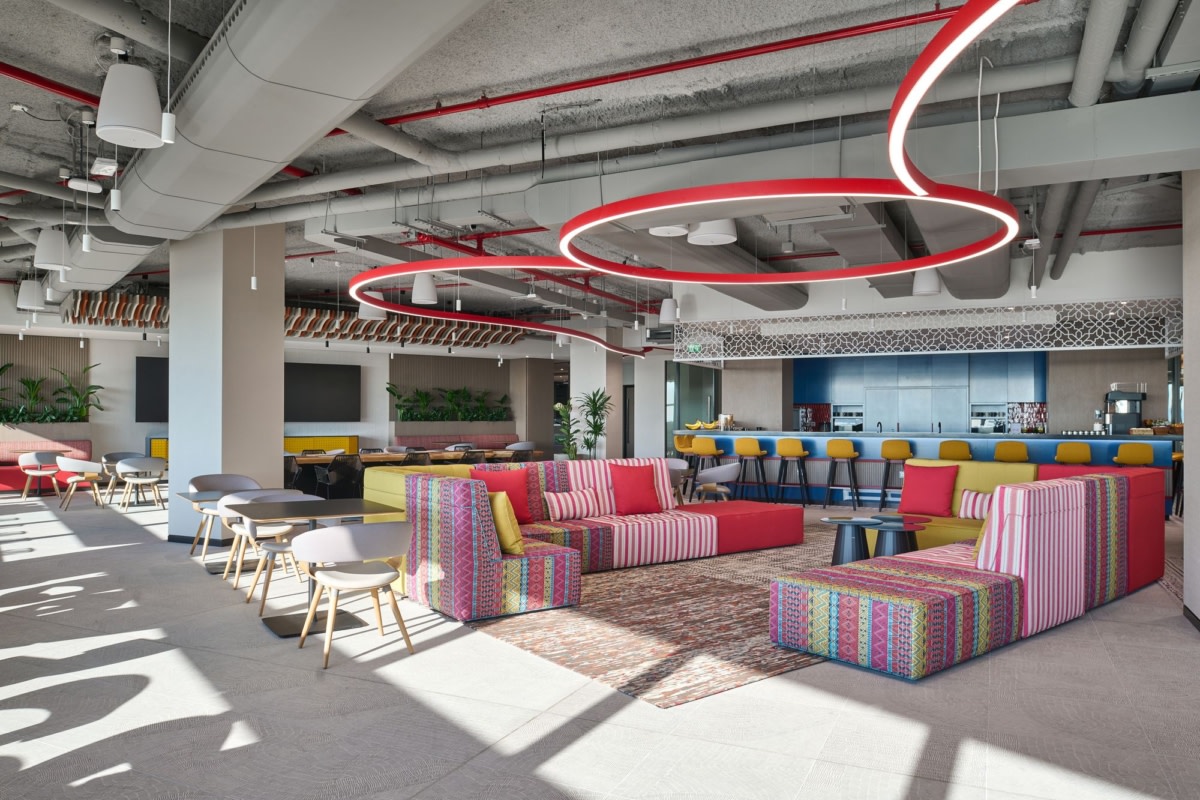 Bain & Company Offices - Dubai | Office Snapshots